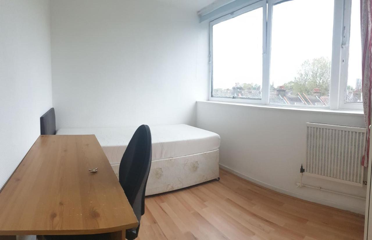 Elephant & Castle - Zone 2 - Private Rooms - Shared Bathroom 런던 외부 사진